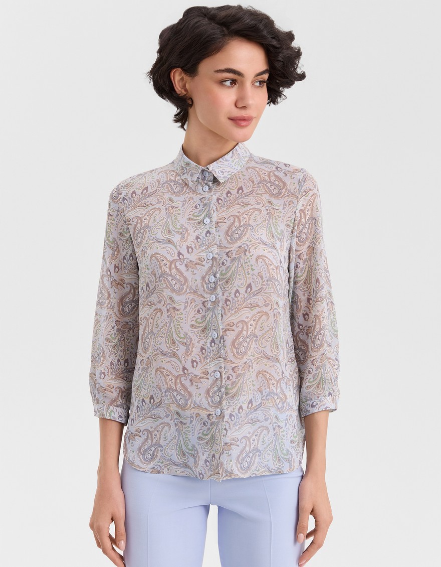 Блузка с разноцветным   принтом