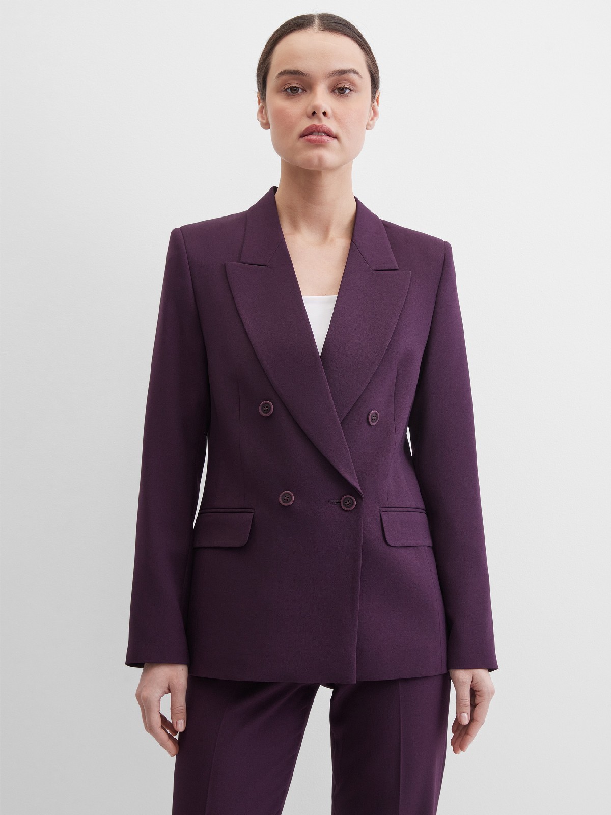 Пиджак двубортный в классическом стиле