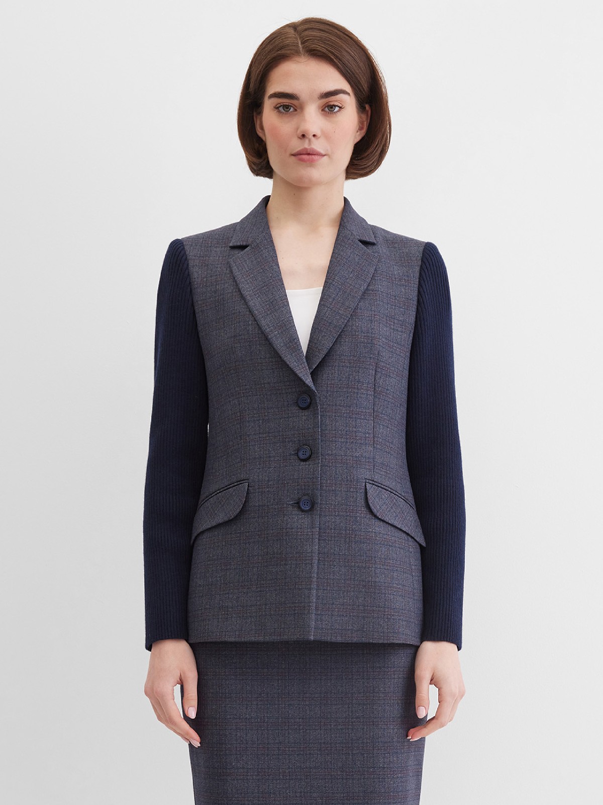 Облегченный пиджак с шерстью и трикотажными рукавами