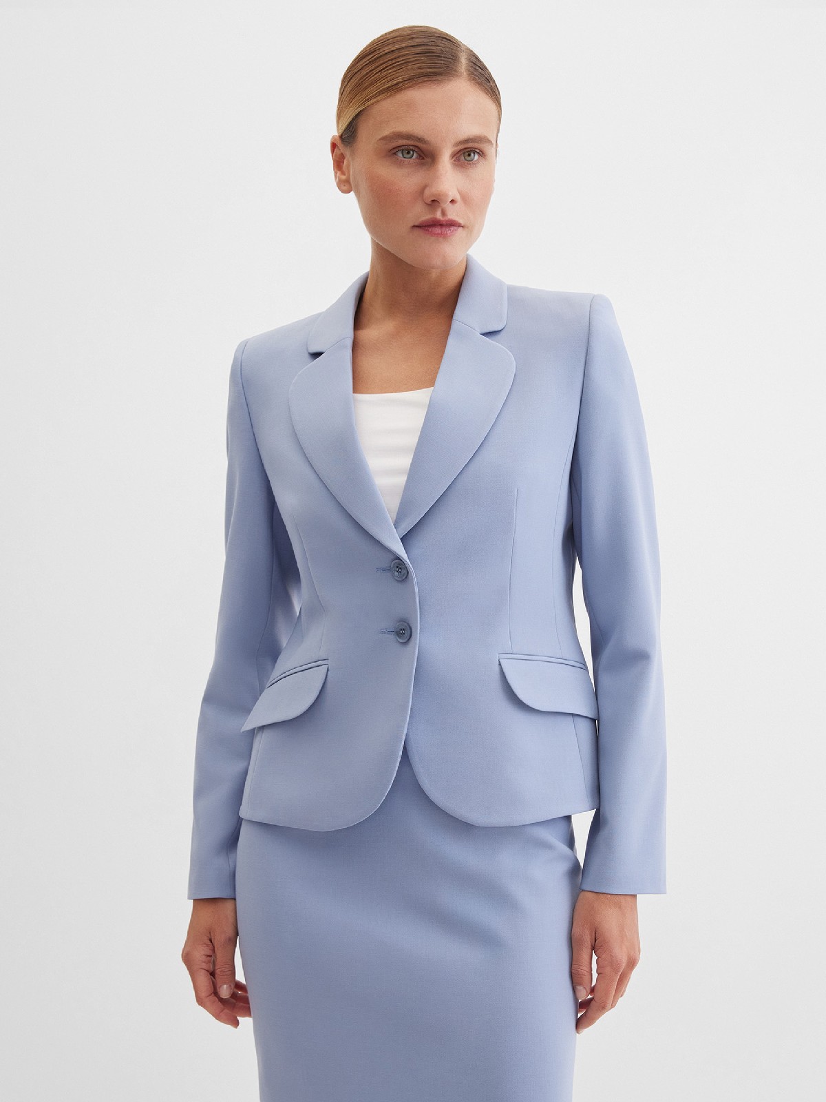 Пиджак классический укороченный