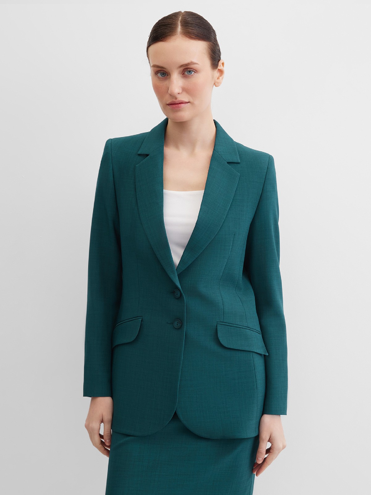 Пиджак удлиненный в классическом стиле