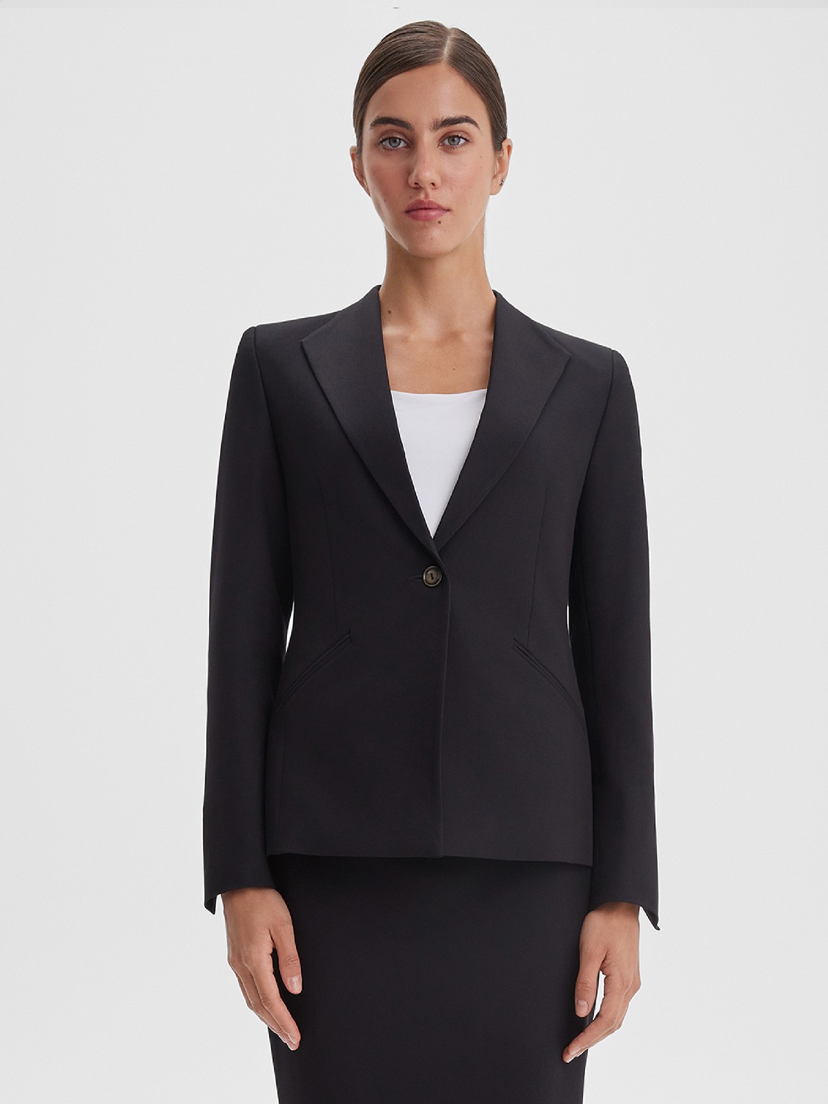 Пиджак в классическом стиле  с воротником апаш